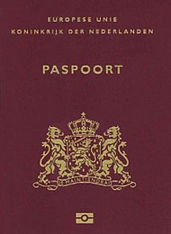 Nederlanden paspoort 2011.jpg