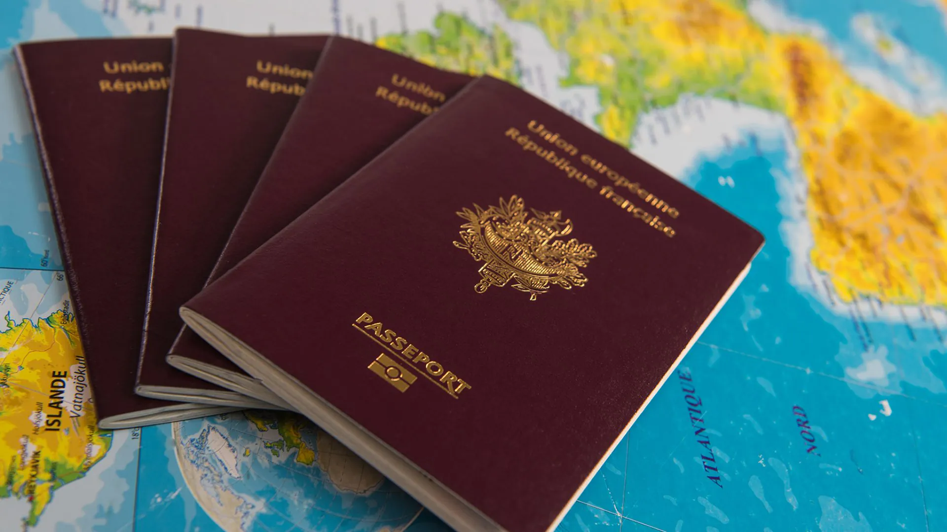 How to get a French passport: a guide for new citizens | Expatica